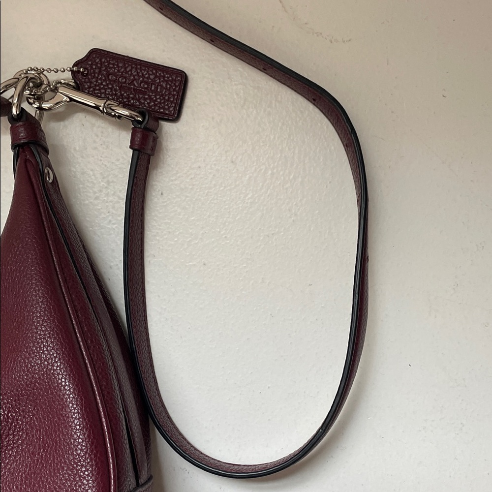 Coach Pebbled Leather Shoulder Bag in Burgundy Wine - Picture 3 of 7